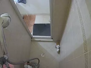 Sexy Girl Shower's Live Sex Cam Show
