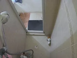 Sexy Girl Shower's Live Sex Cam Show