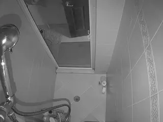 Sexy Girl Shower's Live Sex Cam Show