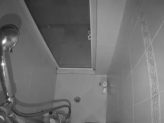 Sexy Girl Shower's Live Sex Cam Show