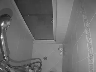 Sexy Girl Shower's Live Sex Cam Show