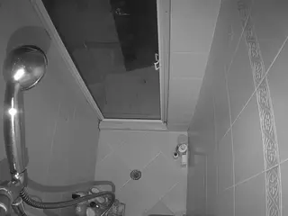 Sexy Girl Shower's Live Sex Cam Show