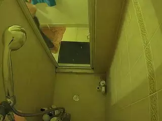 Sexy Girl Shower's Live Sex Cam Show