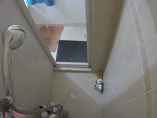 Sexy Girl Shower's Live Sex Cam Show
