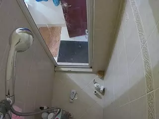 Sexy Girl Shower's Live Sex Cam Show