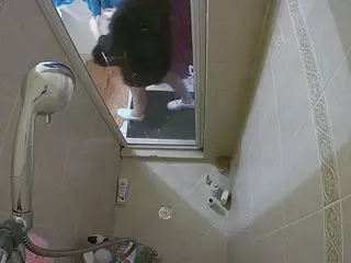 Sexy Girl Shower's Live Sex Cam Show