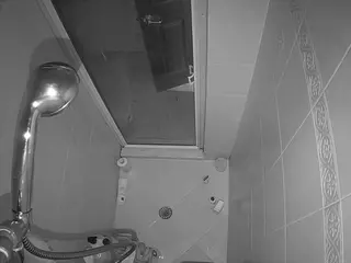 Sexy Girl Shower's Live Sex Cam Show