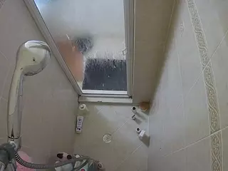 Sexy Girl Shower's Live Sex Cam Show
