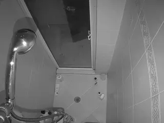 Sexy Girl Shower's Live Sex Cam Show