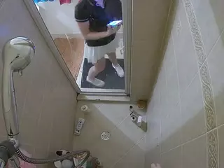 Sexy Girl Shower's Live Sex Cam Show