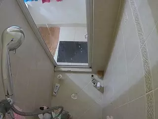 Sexy Girl Shower's Live Sex Cam Show