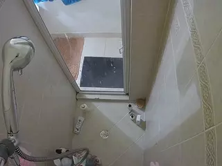 Sexy Girl Shower's Live Sex Cam Show