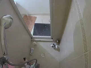 Sexy Girl Shower's Live Sex Cam Show