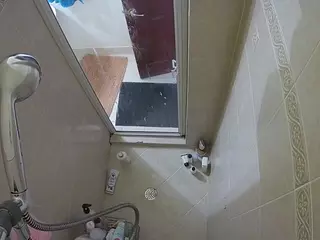 Sexy Girl Shower's Live Sex Cam Show