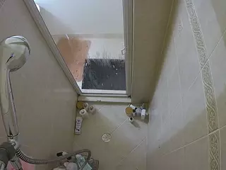 Sexy Girl Shower's Live Sex Cam Show