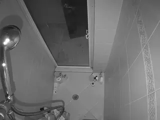 Sexy Girl Shower's Live Sex Cam Show