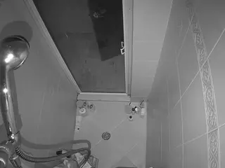 Sexy Girl Shower's Live Sex Cam Show