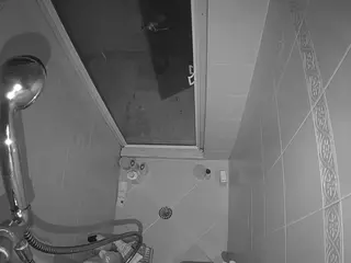 Sexy Girl Shower's Live Sex Cam Show