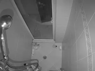 Sexy Girl Shower's Live Sex Cam Show