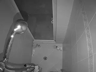 Sexy Girl Shower's Live Sex Cam Show