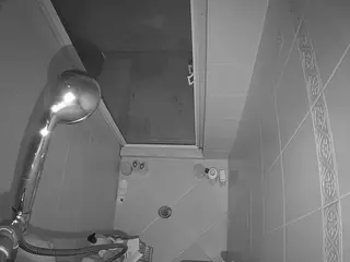 Sexy Girl Shower's Live Sex Cam Show