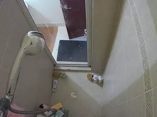 Sexy Girl Shower's Live Sex Cam Show
