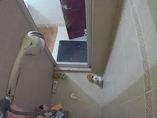 Sexy Girl Shower's Live Sex Cam Show