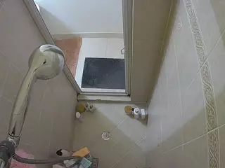 Sexy Girl Shower's Live Sex Cam Show