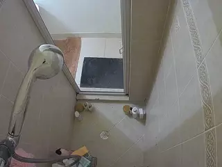 Sexy Girl Shower's Live Sex Cam Show