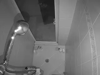 Sexy Girl Shower's Live Sex Cam Show