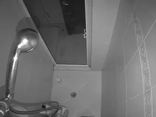 Sexy Girl Shower's Live Sex Cam Show