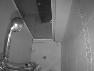 Sexy Girl Shower's Live Sex Cam Show
