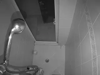 Sexy Girl Shower's Live Sex Cam Show