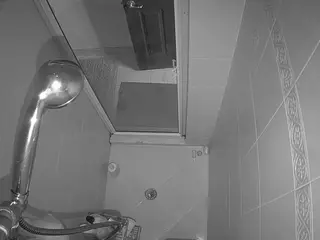 Sexy Girl Shower's Live Sex Cam Show