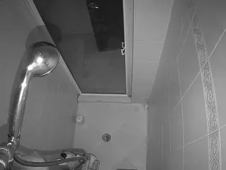 Sexy Girl Shower's Live Sex Cam Show