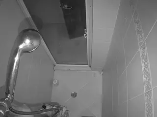 Sexy Girl Shower's Live Sex Cam Show