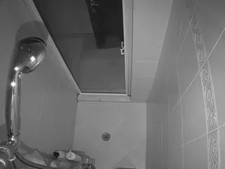 Sexy Girl Shower's Live Sex Cam Show