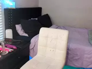 Livys Bedroom's Live Sex Cam Show
