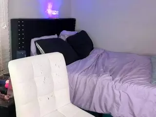 Livys Bedroom's Live Sex Cam Show