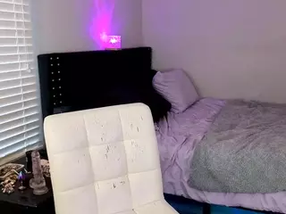Livys Bedroom's Live Sex Cam Show