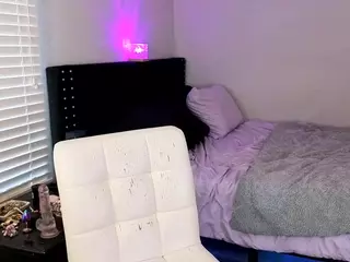 Livys Bedroom's Live Sex Cam Show