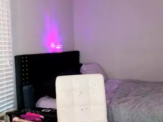 Livys Bedroom's Live Sex Cam Show