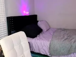 Livys Bedroom's Live Sex Cam Show