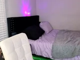 Livys Bedroom's Live Sex Cam Show