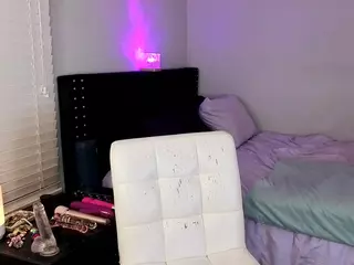 Livys Bedroom's Live Sex Cam Show