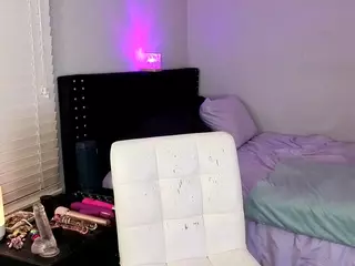 Livys Bedroom's Live Sex Cam Show