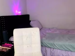 Livys Bedroom's Live Sex Cam Show