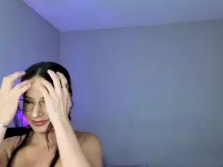 Livys Bedroom's Live Sex Cam Show