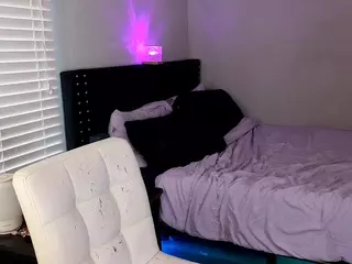 Livys Bedroom's Live Sex Cam Show