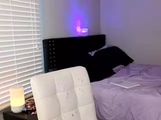 Livys Bedroom's Live Sex Cam Show
